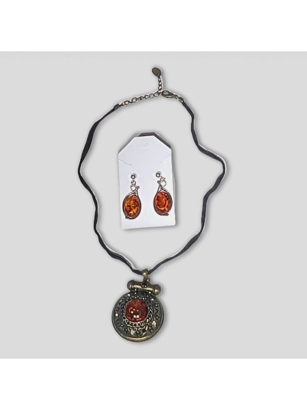 Vintage Ornate Pendant Necklace and Drop Earrings Set